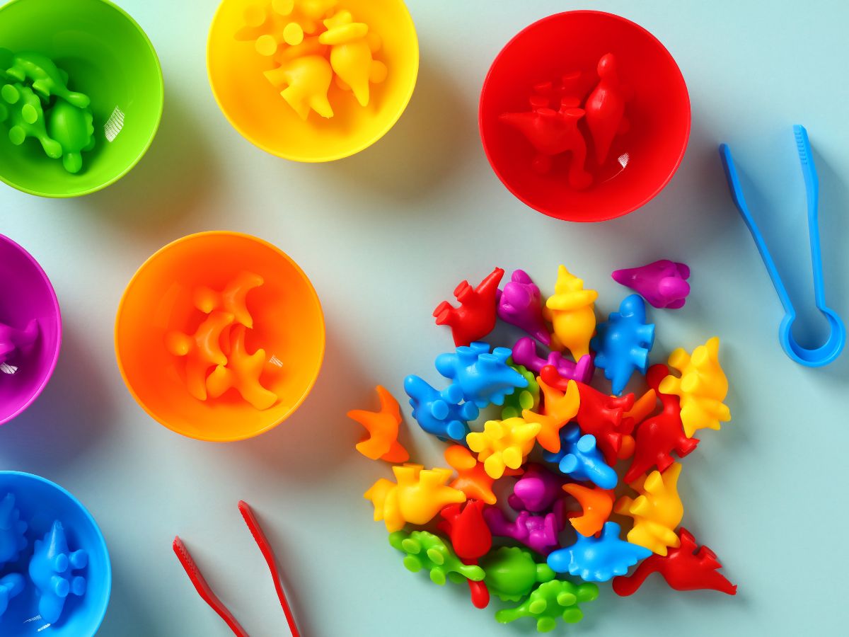 Edukacyjne zabawki dla dzieci – jakie wybrać, by wspierać rozwój malucha?